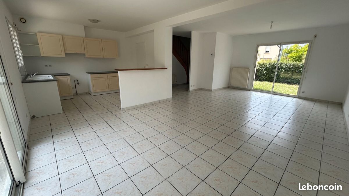 Maison 7 pièces 134 m² · à Chavagne · 134 m² · 344 900 €