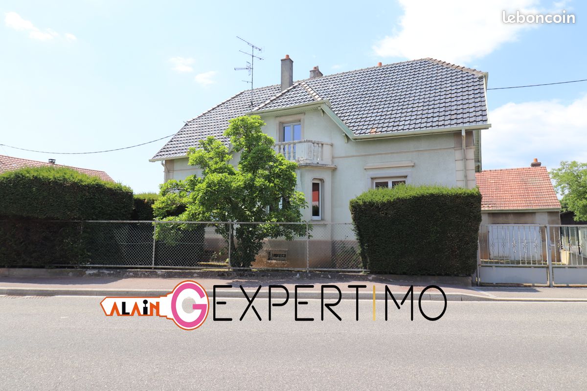 Maison 8 pièces 200 m² · à Wittelsheim · 200 m² · 270 000 €