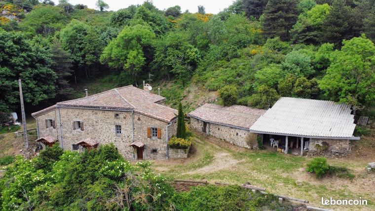 Maison 3 pièces 220 m²
