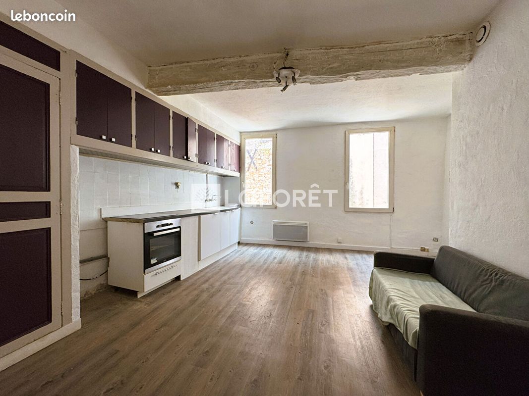 Appartement 3 pièces 44 m² · à Saint-Maximin-la-Sainte-Baume · 44 m² · 135 000 €