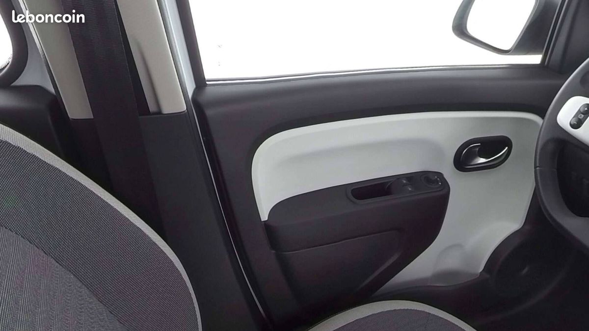 Renault twingo iii e tech equilibre (image 19)