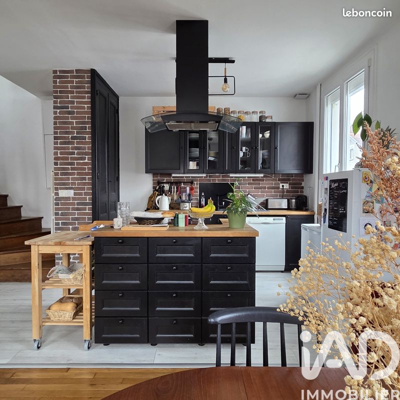 Maison 5 pièces 82 m² · à Saint-Pierre-des-Corps · 82 m² · 279 000 €
