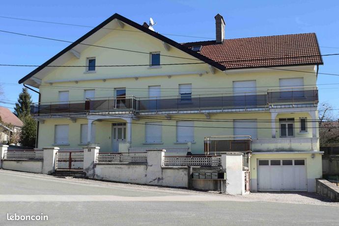 Immeuble 14 pièces 425 m²