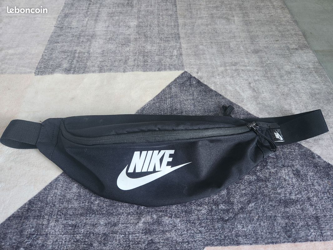 Banane nike (image 1)