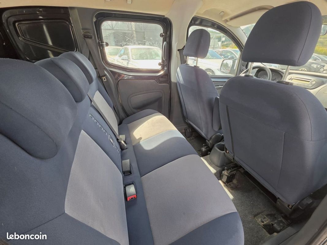 Citroen NEMO 1.4 HDI70 ATTRACTION 4P (image 9)