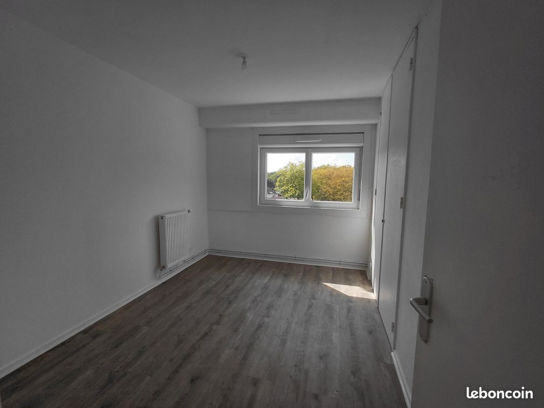 Appartement 3 pièces 73 m² · à Valenciennes · 73 m² · 615 €/mois