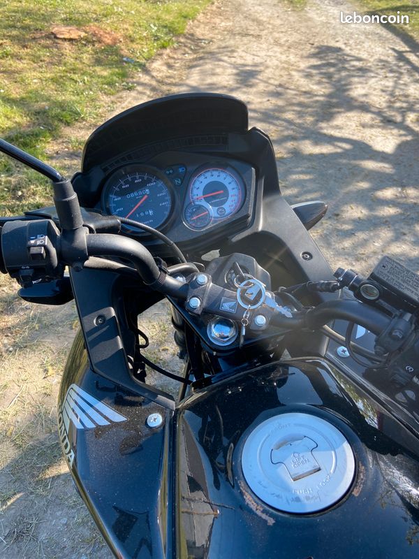 Moto HONDA 125 cc (image 3)