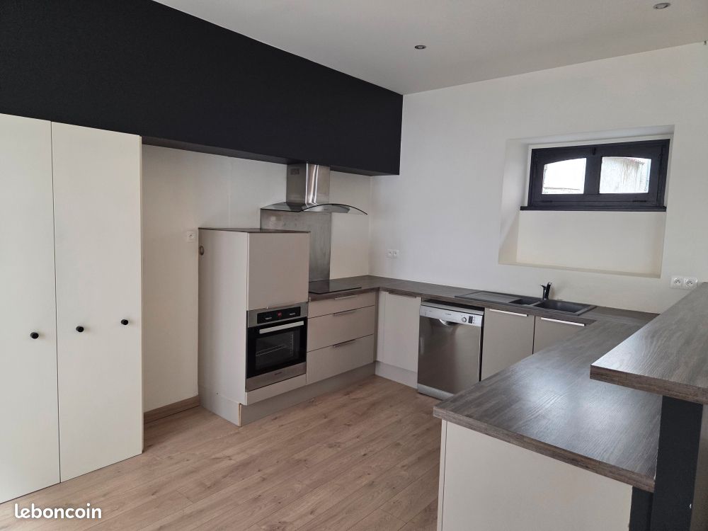 Appartement 3 pièces 81 m² · à Laval · 81 m² · 825 €/mois