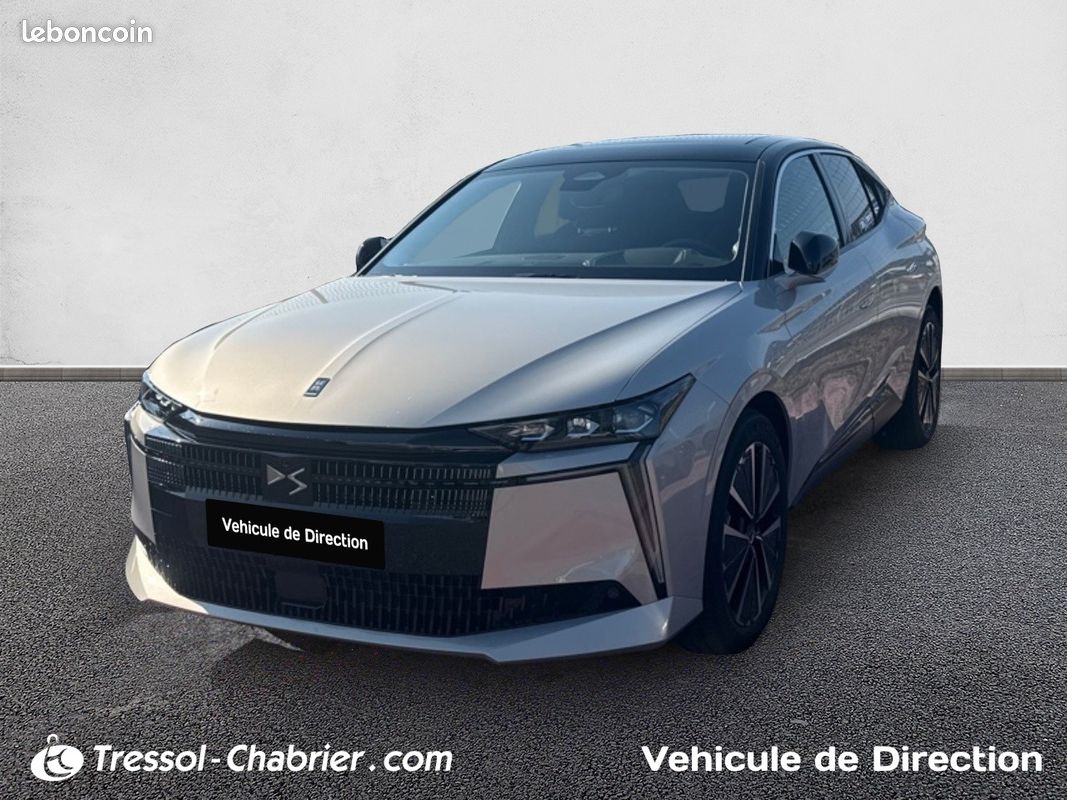 DS N°4 E-Tense Etoile - Alcantara (image 1)