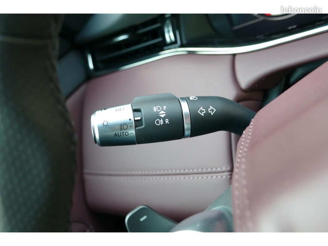 LAND ROVER RANGE ROVER EVOQUE 2.0 D180 R-Dynamic HSE BVA (image 25)