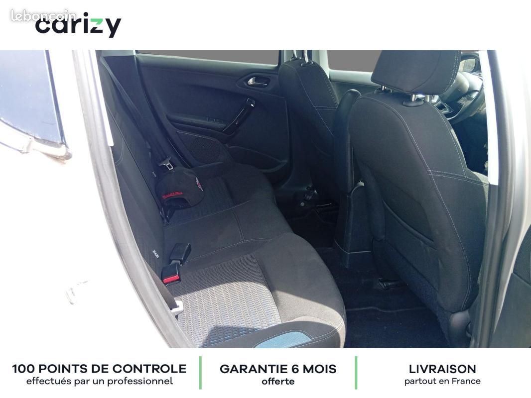 Peugeot 208 1.2 VTi 82ch BVM5 Allure (image 24)