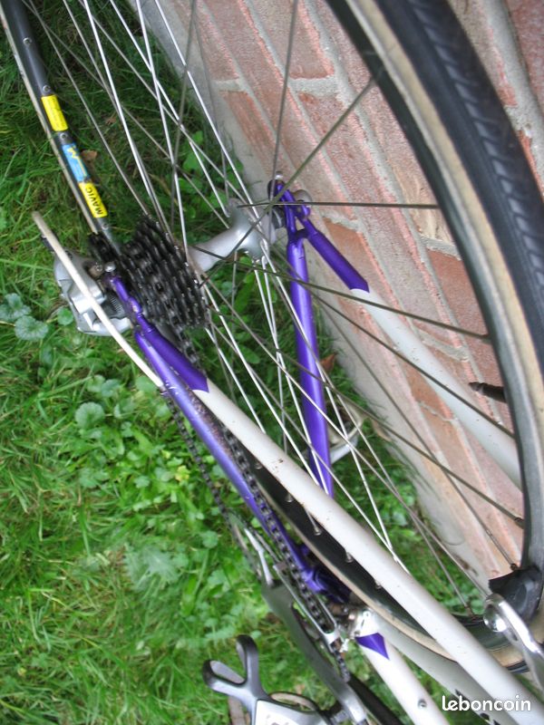 Vélo de route course MINERVA (image 3)