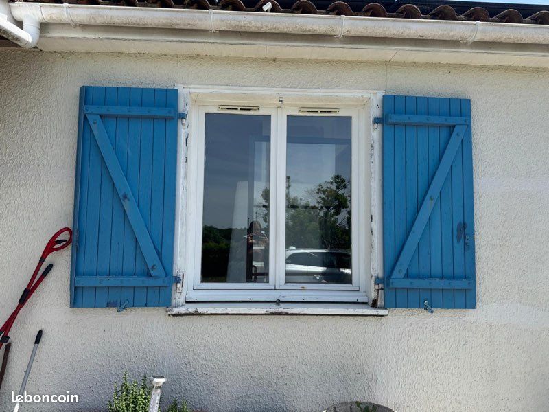 🇫🇷 5 paires de volets bois anciens à rénover 🇫🇷 (image 1)
