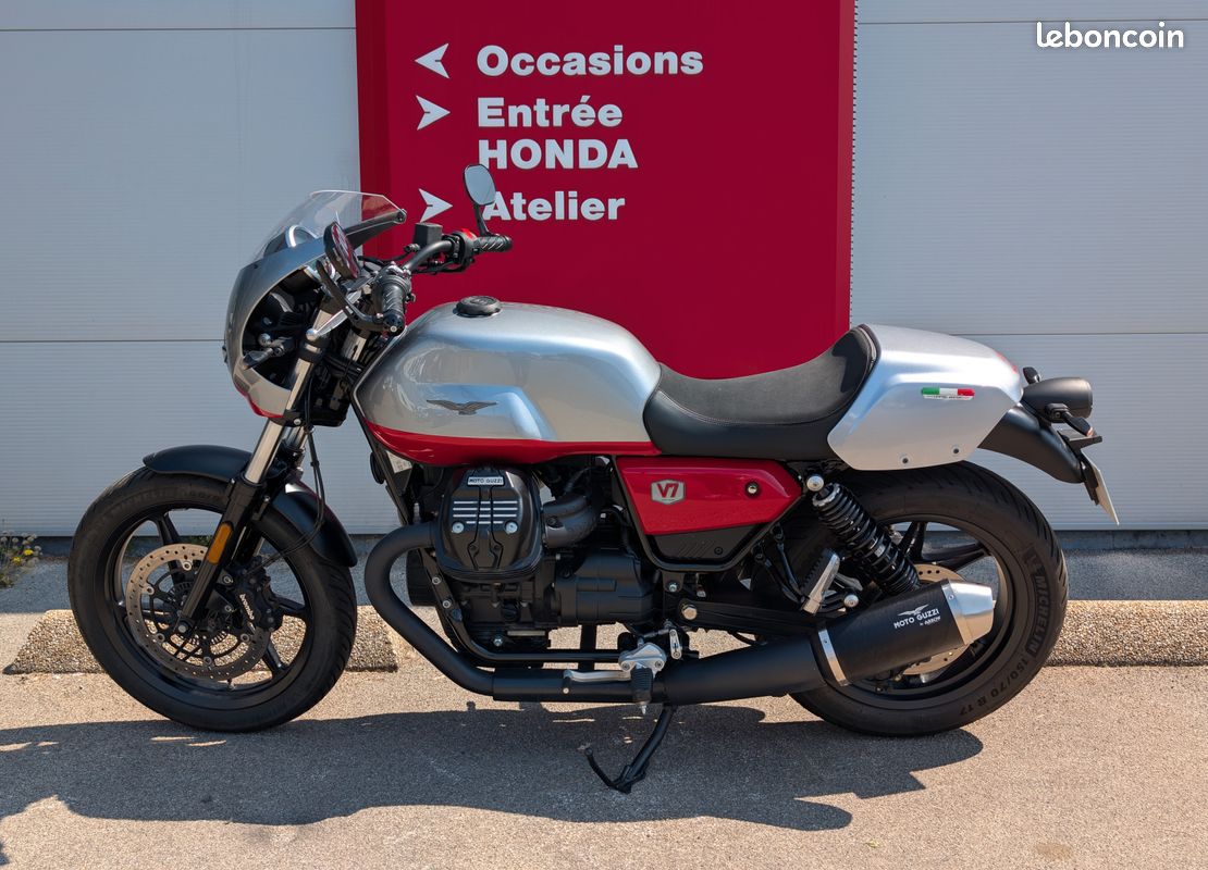 Moto Guzzy V7 STONE CORSA (image 4)