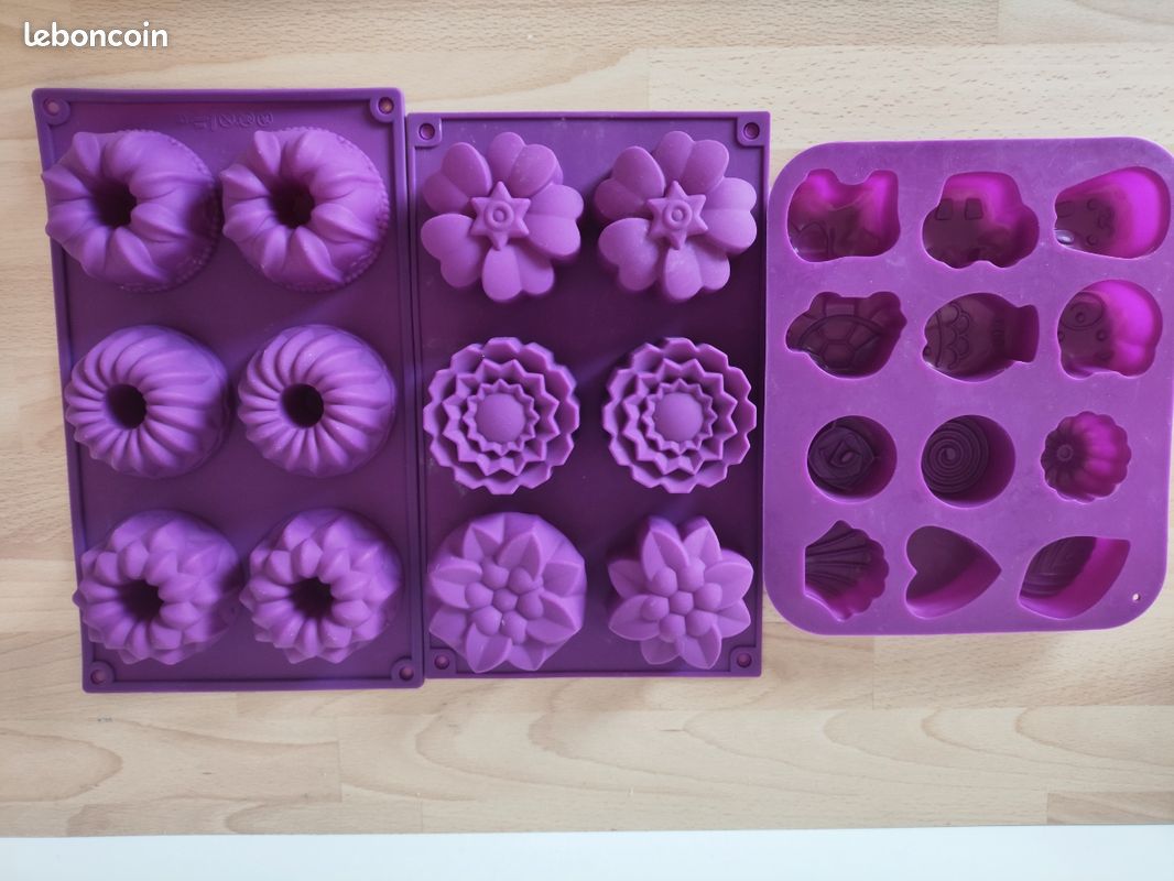 Lot De 3 Moules En Silicone En Forme De Fleurs (6, 7 Et 7,3 Cm) + 10 Agitateurs - Pour Bougies, Savons, Chocolats