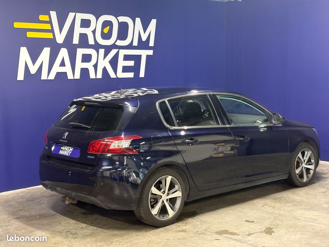 PEUGEOT 308 1.2 130ch ALLURE - Toit panoramique - Suivi complet - Climatisation (image 4)