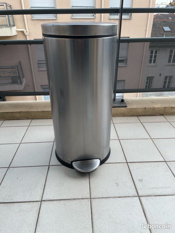 Poubelle inox 30L Simplehuman (image 2)