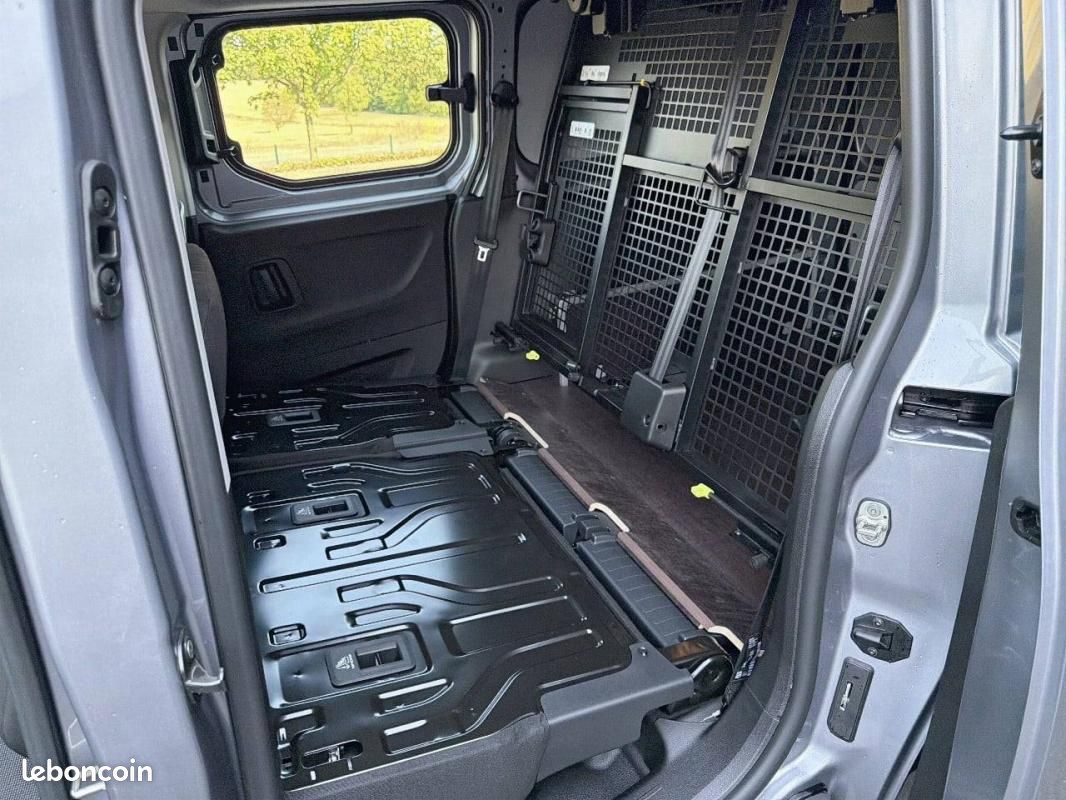 Peugeot Partner CABINE APPROFONDIE CA DIESEL 130 CH XL AUT (image 22)