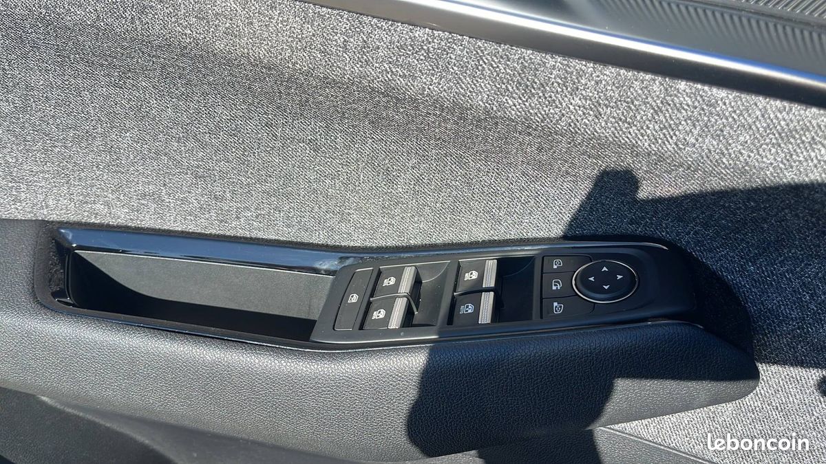 Renault espace e tech hybrid 200 techno (image 17)