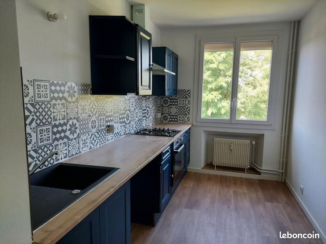 Appartement 3 pièces 60 m² · à Auxerre · 60 m² · 712 €