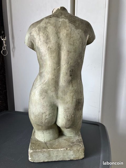 Statuette femme nue (image 2)