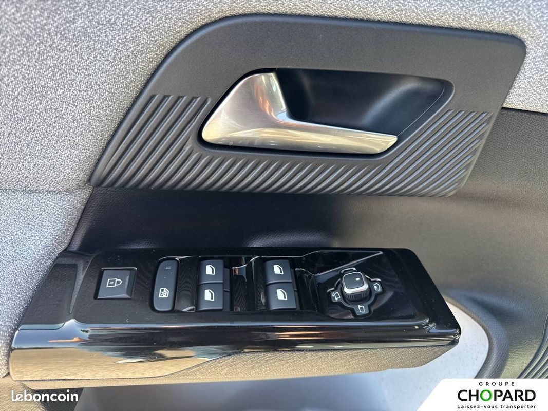 CITROEN C5 Aircross Hybride 145 ch e-DCS6 Max (image 19)