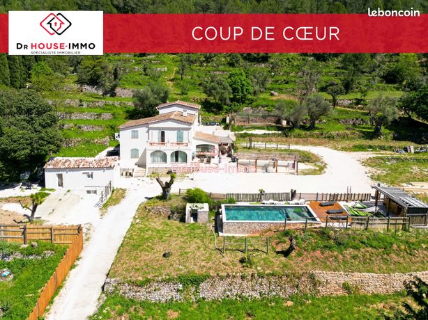 Propriété 6 pièces 250 m²