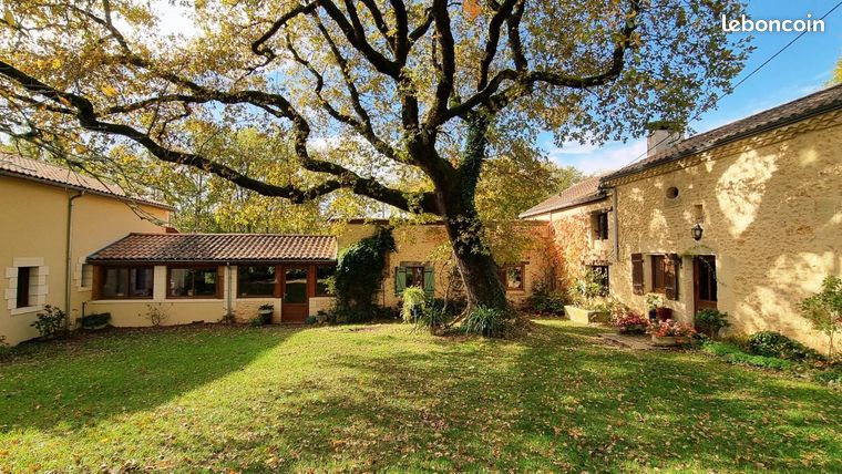 Propriété 10 pièces 327 m²
