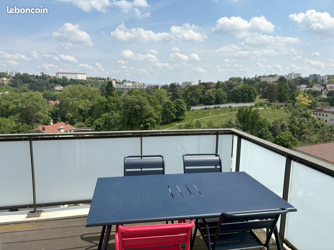 Maison 6 pièces 140 m² · à Lyon · 140 m² · 945 000 €