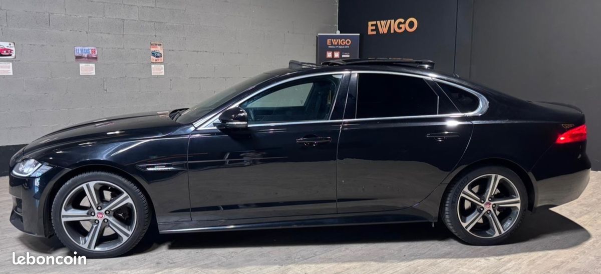 JAGUAR XF 3.0 D 300CH R-SPORT BVA - Entretien Jaguar - Carplay - Caméra de recul (image 12)