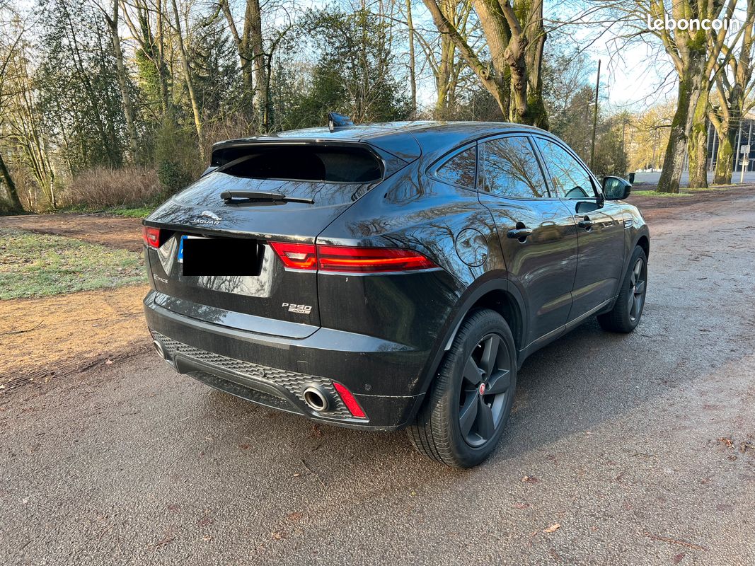 Jaguar e pace p250 r-dynamic s awd tres bonne etat (image 3)