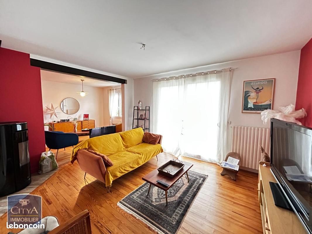 Maison 6 pièces 108 m² · à Mont-de-Marsan · 108 m² · 980 €