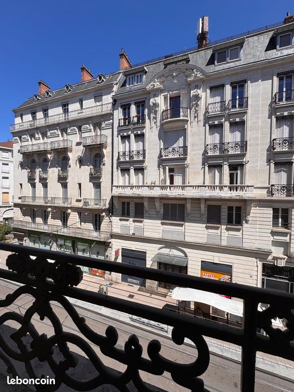 Appartement 2 pièces 37 m² · à Grenoble · 37 m² · 91 500 €