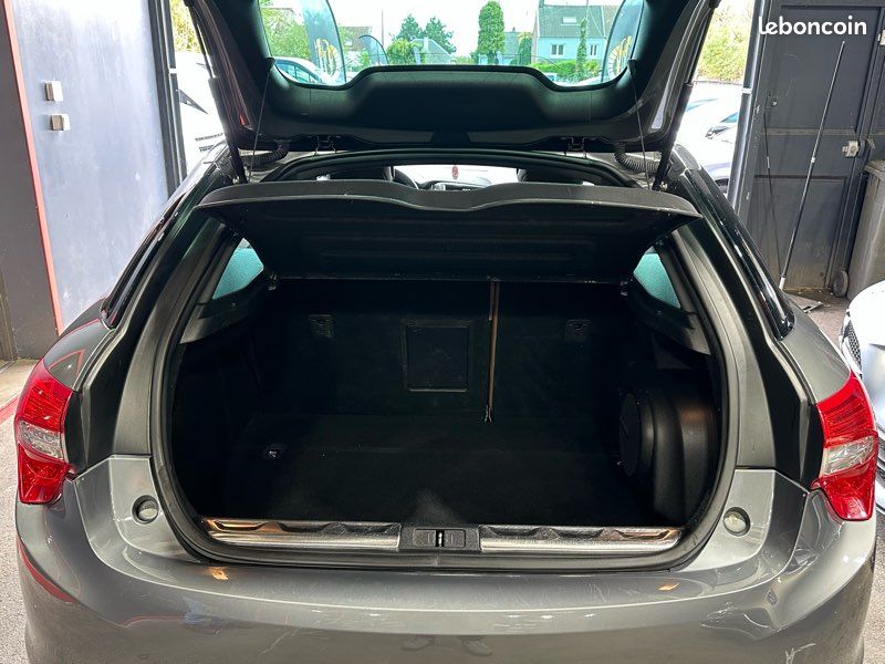 Citroën DS5 2.0HDI 163Ch - Sport Chic - Boite Automatique - Caméra de Recul - Sièges Cuir & Massants & Électriques - Affichage tête Haute (image 10)