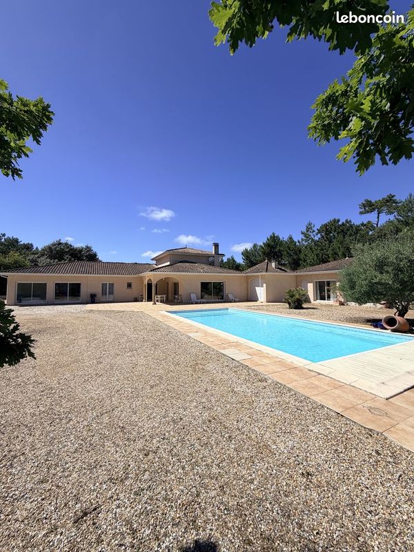 Maison 9 pièces 315 m² · à Soulac-sur-Mer · 315 m² · 936 000 €