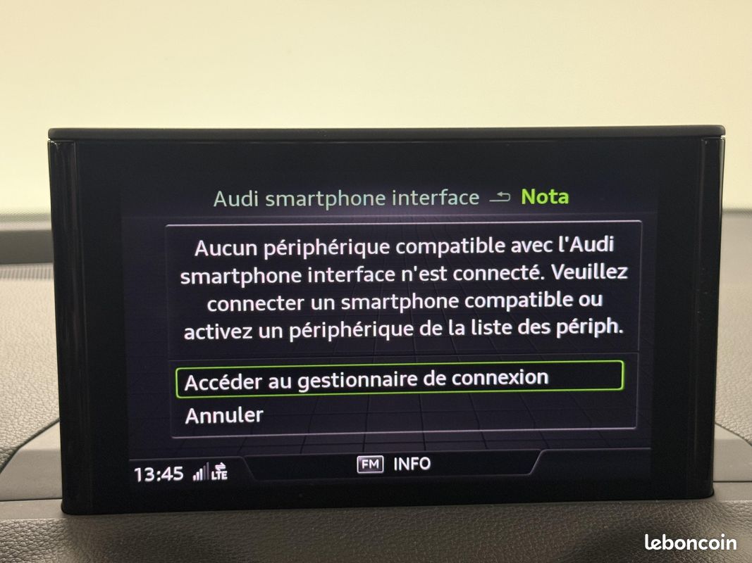 AUDI Q2 35 TFSI COD 150 S tronic 7 S Line (image 20)