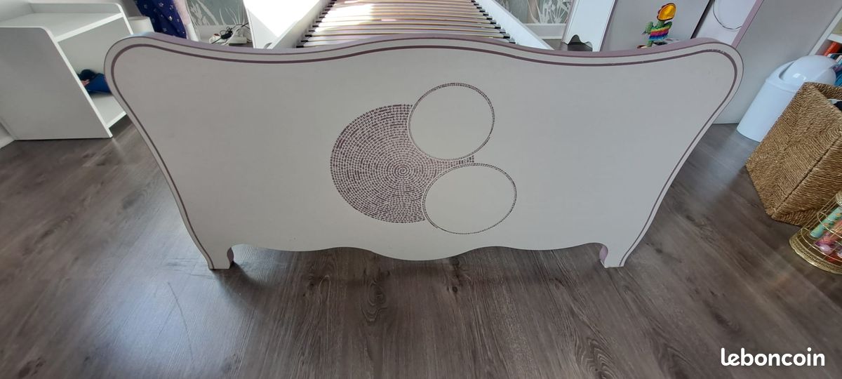 Chambre fille - lit avec tiroir - table de chevet - bureau (image 4)
