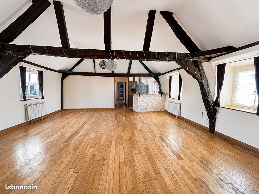 Appartement 6 pièces 95 m² · à Pont-Sainte-Maxence · 95 m² · 174 000 €