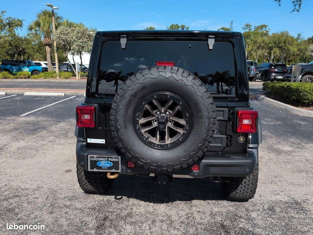 Jeep Wrangler Unlimited SRT392 Rubicon 2024 (image 3)