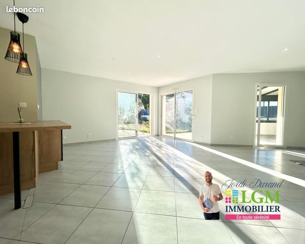 Maison 4 pièces 123 m² · à Nesmy · 123 m² · 299 900 €
