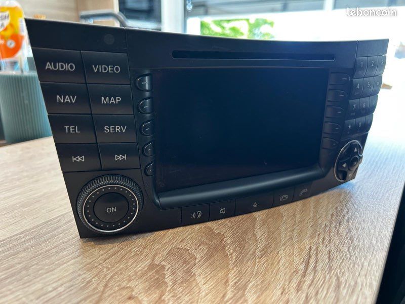Autoradio Mercedes (image 2)