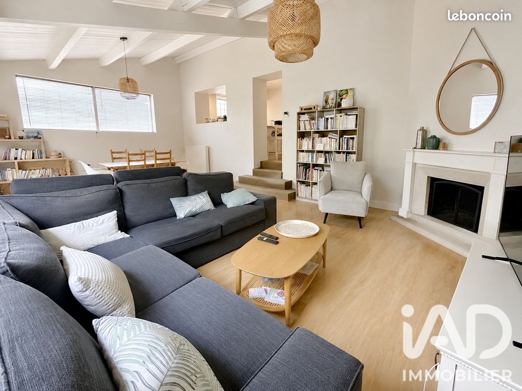 Maison 6 pièces 171 m² · à Gond-Pontouvre · 171 m² · 249 900 €