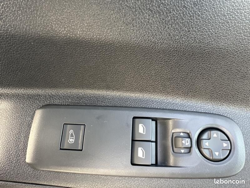 Citroen Berlingo Van M Diesel 130ch automatique Pack Connect (image 5)