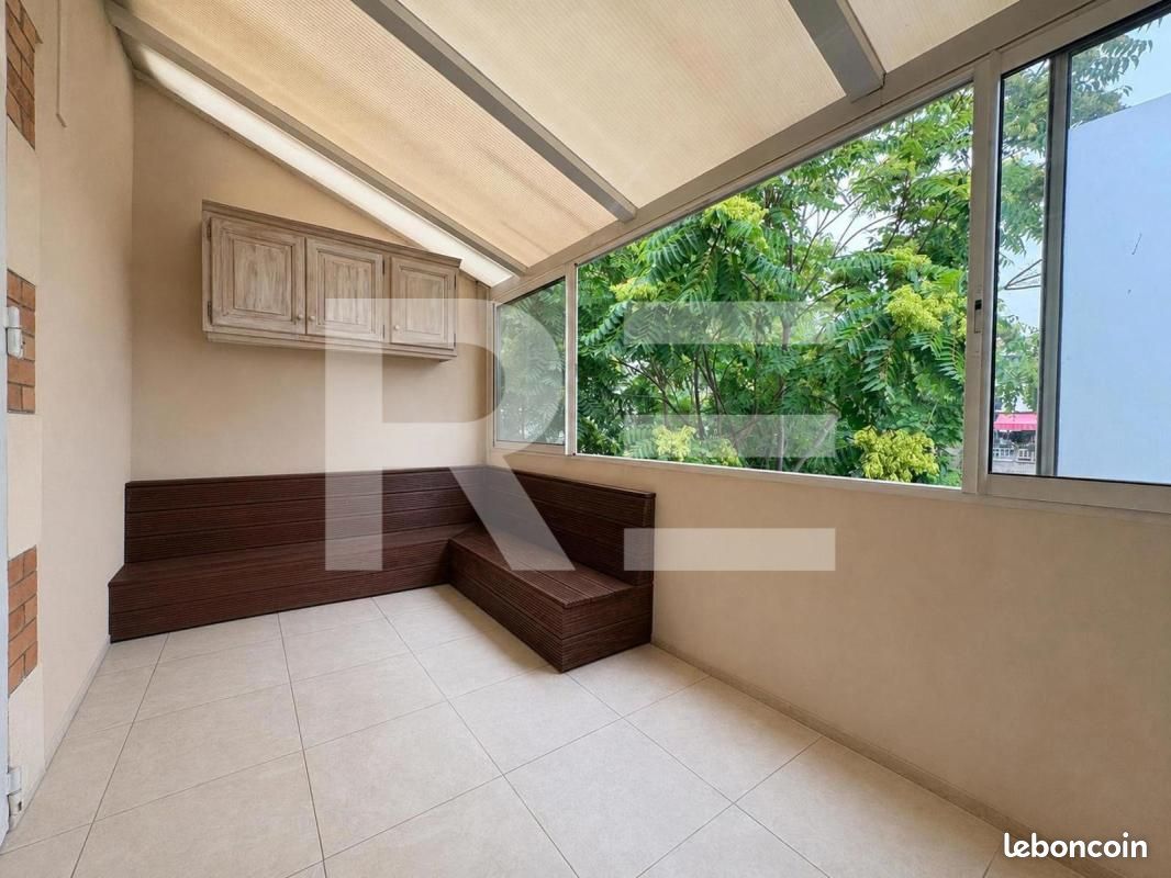 Maison 3 pièces 90 m² · à Nîmes · 90 m² · 169 000 €