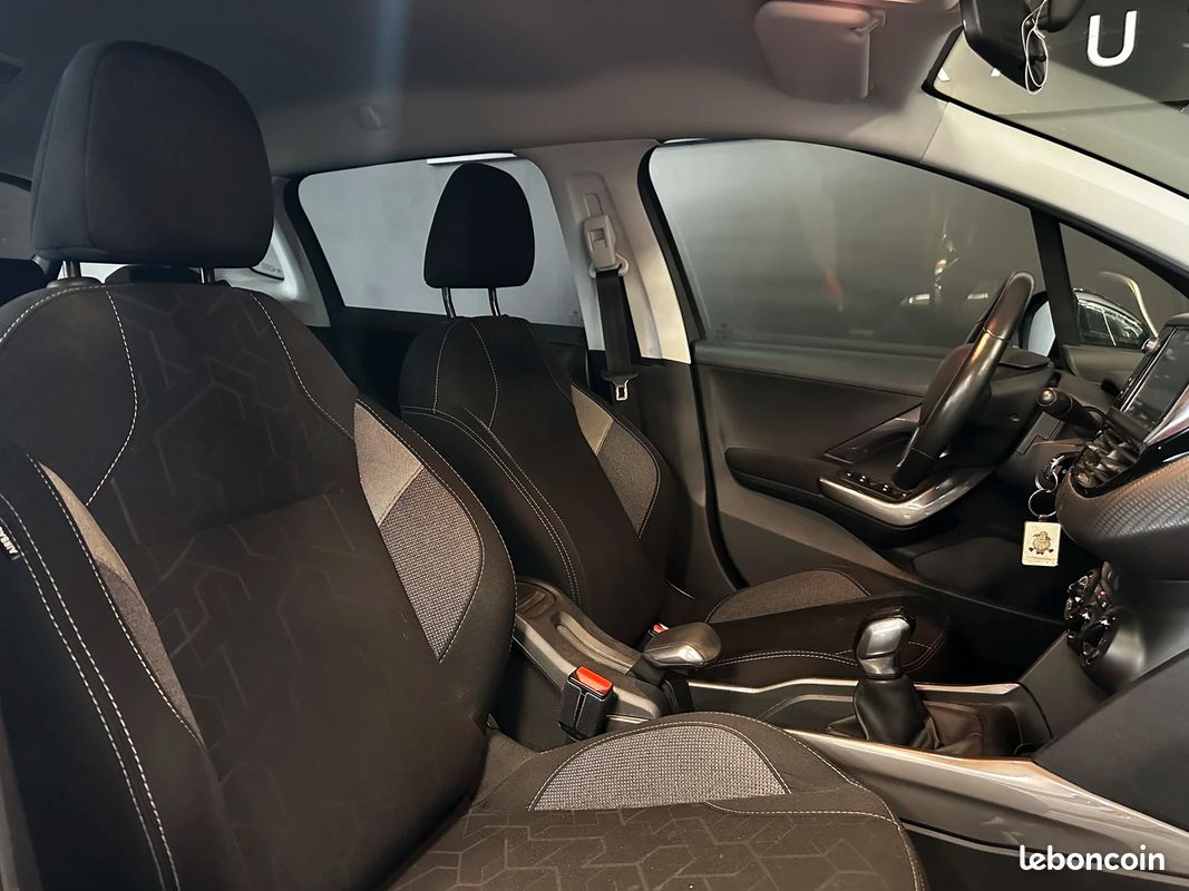 Peugeot 2008 Style 1.2 VTI 82ch - Apple Carplay - KIT DISTRIBUTION OK (image 10)