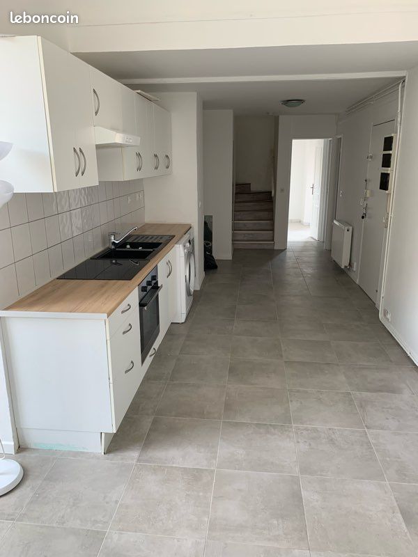 Appartement 7 pièces 101 m² · à Évry-Courcouronnes · 101 m² · 195 000 €