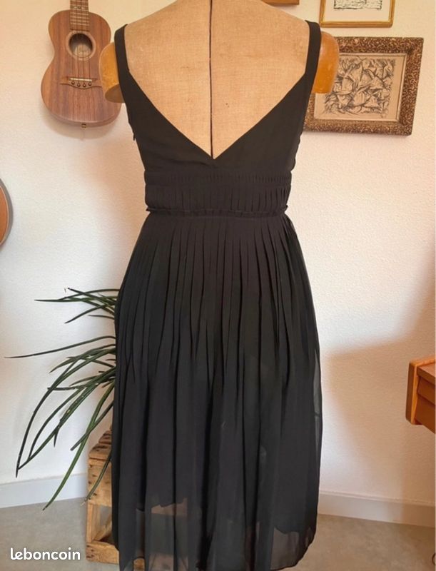 Robe noire à plis Les Petites (image 3)