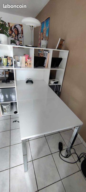 Bureau avec etagere integré (image 3)
