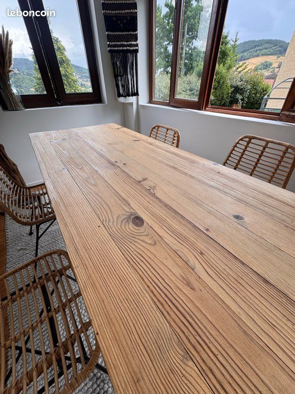 Table (image 6)