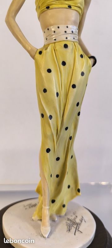😍✨ Superbe Statuette "Fashion Lady" par Antoni Famery – Italie, c. 1990 ✨😍 (image 10)